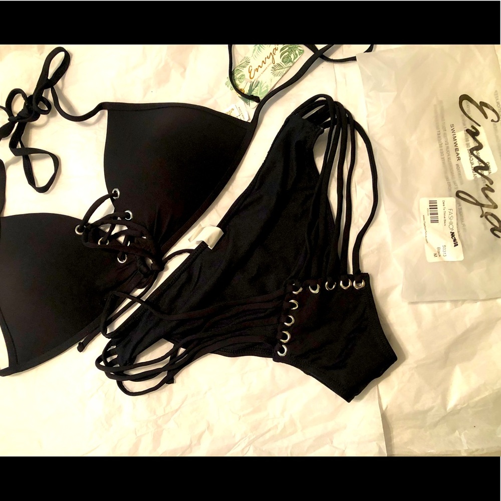 NTW Fashion Nova Dare to Thrive Bikini Sz M